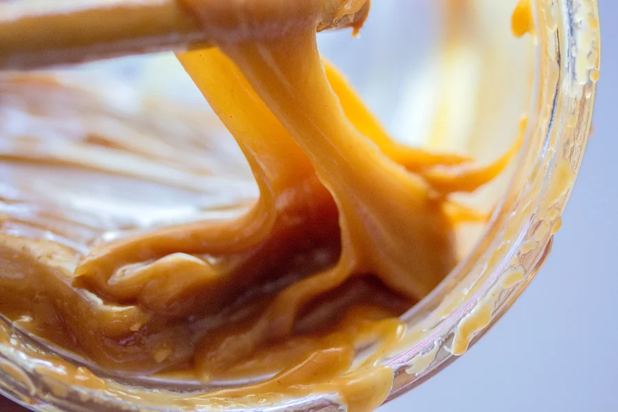 can cat eat caramel