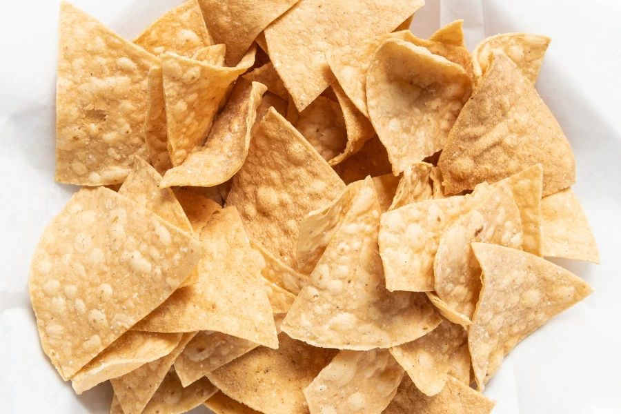 nutritional value of tortilla chips for cats
